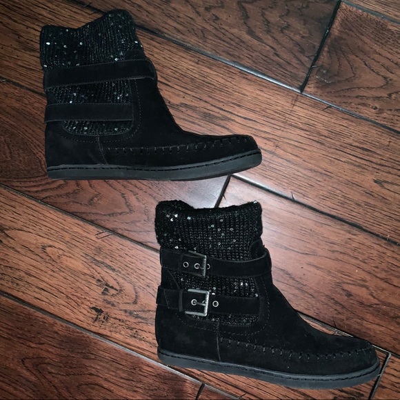 Guess Black Sparkle Boots with Buckles 7.5 NWOB - Picture 2 of 7